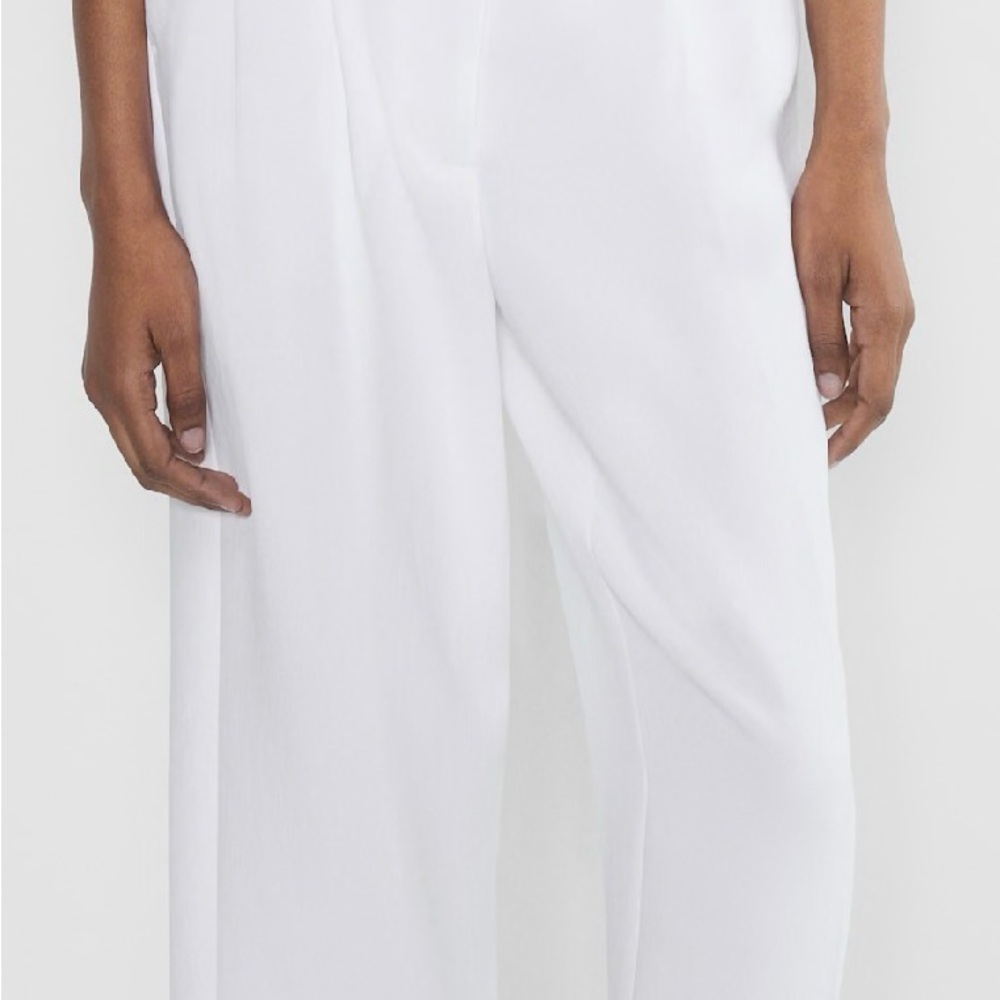 Aritzia The Effortless Pant Cropped - Crepette